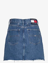 Tommy Jeans - MOM MID SKIRT BG4032 - denim skirts - denim medium - 1