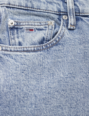 Tommy Jeans - IZZIE HR SL ANK CG4114 - džinsa bikses ar taisnām starām - denim light - 2