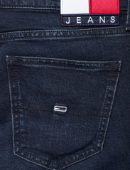 Tommy Jeans - MADDIE MR BC DG5161 - utsvängda jeans - denim dark - 4
