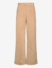 Tommy Jeans - TJW CORD CLAIRE HR WIDE - bikses ar platām starām - tawny sand - 0
