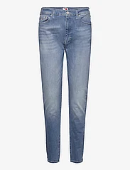 Tommy Jeans - SYLVIA HGH SSKN AH1230 - tapered jeans - denim medium - 0