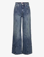 Tommy Jeans - CLAIRE HGH WD AH7134 - broeken met wijde pijpen - denim medium - 0