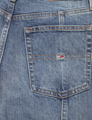 Tommy Jeans - CLAIRE HGH WD AH7134 - platūs džinsai - denim medium - 4