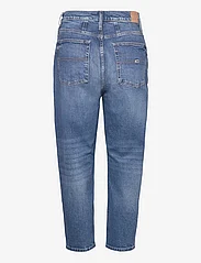 Tommy Jeans - MOM JEAN UH TPR AH5138 - mom jeans - denim medium - 1