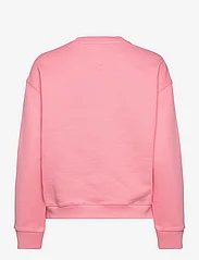 Tommy Jeans - TJW BXY BADGE CREW EXT - sweatshirts & huvtröjor - tickled pink - 1