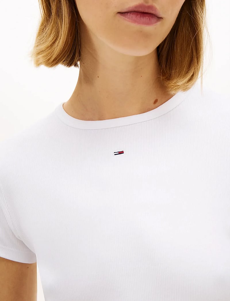 Tommy Jeans - TJW SLIM ESSENTIAL RIB SS - t-shirts - white - 4