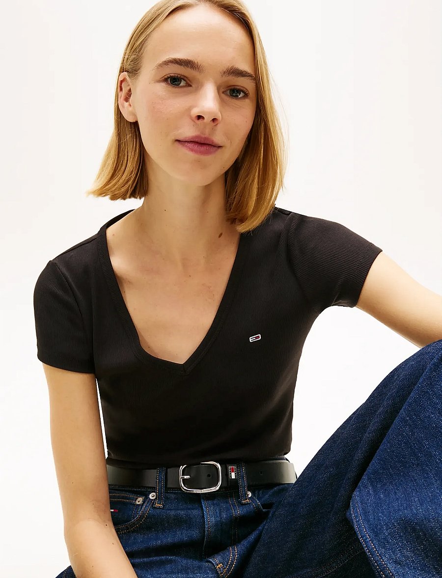 Tommy Jeans - TJW SLIM ESSENTIAL RIB V SS - t-särgid - black - 4