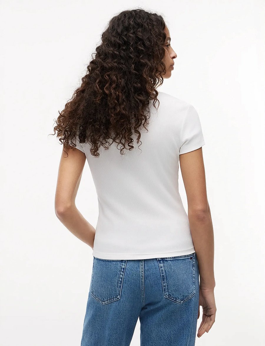 Tommy Jeans - TJW SLIM ESSENTIAL RIB V SS - t-shirts - white - 3