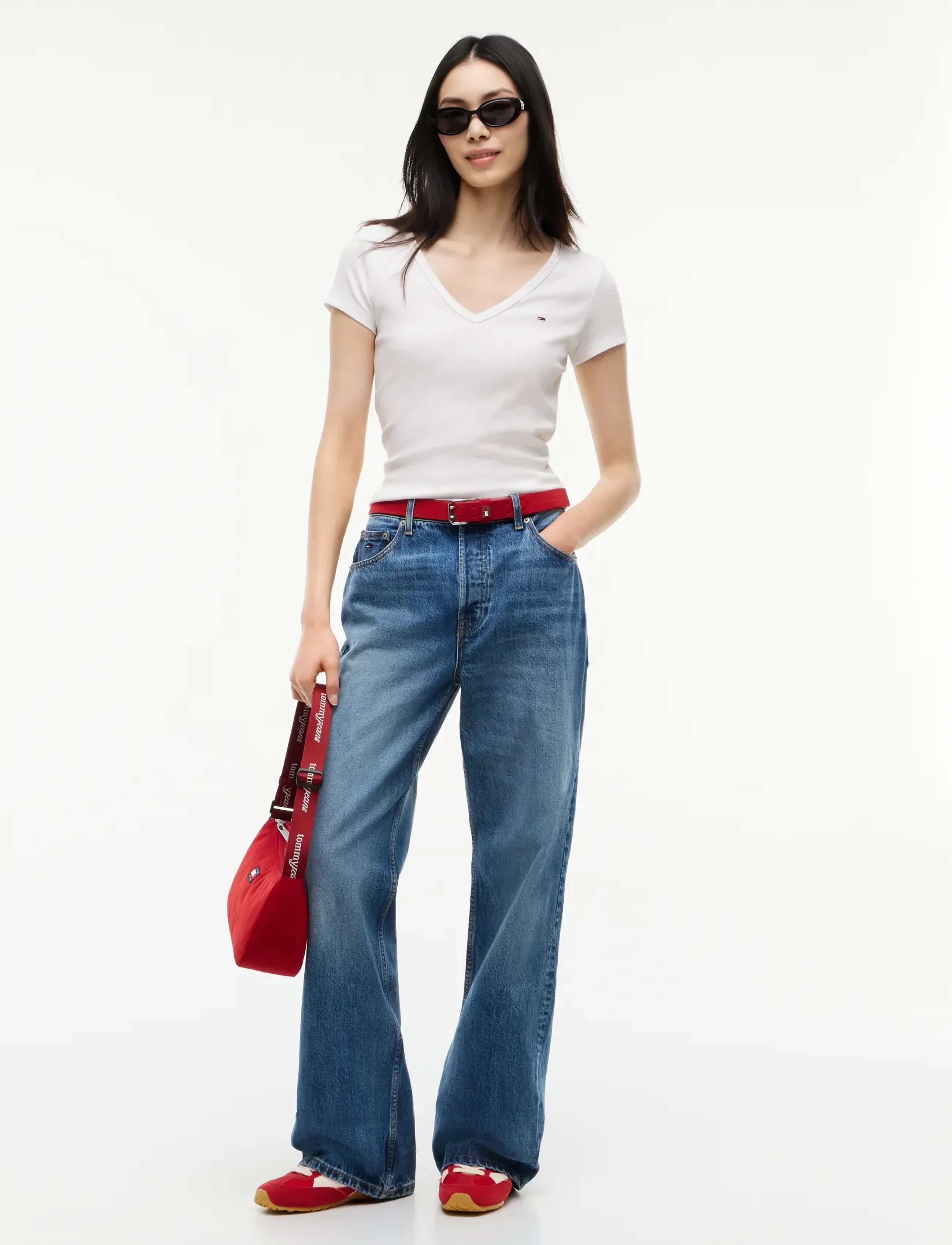 Tommy Jeans - TJW SLIM ESSENTIAL RIB V SS - herbstliche kleidung - white - 4