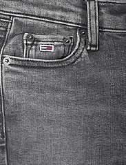 Tommy Jeans - NORA MD SKN BH1275 - džinsa bikses ar šaurām starām - denim black - 2