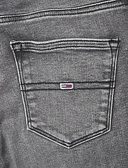 Tommy Jeans - NORA MD SKN BH1275 - džinsa bikses ar šaurām starām - denim black - 4