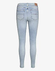 Tommy Jeans - SYLVIA HGH SSKN BH1215 - džinsa bikses ar šaurām starām - denim light - 1