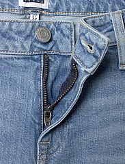 Tommy Jeans - SOPHIE LW FLR BH5131 - alt eriti laia säärega teksad - denim medium - 3