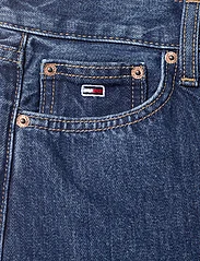 Tommy Jeans - HARPER HGH BERUDA BH0056 - farkkushortsit - denim medium - 2