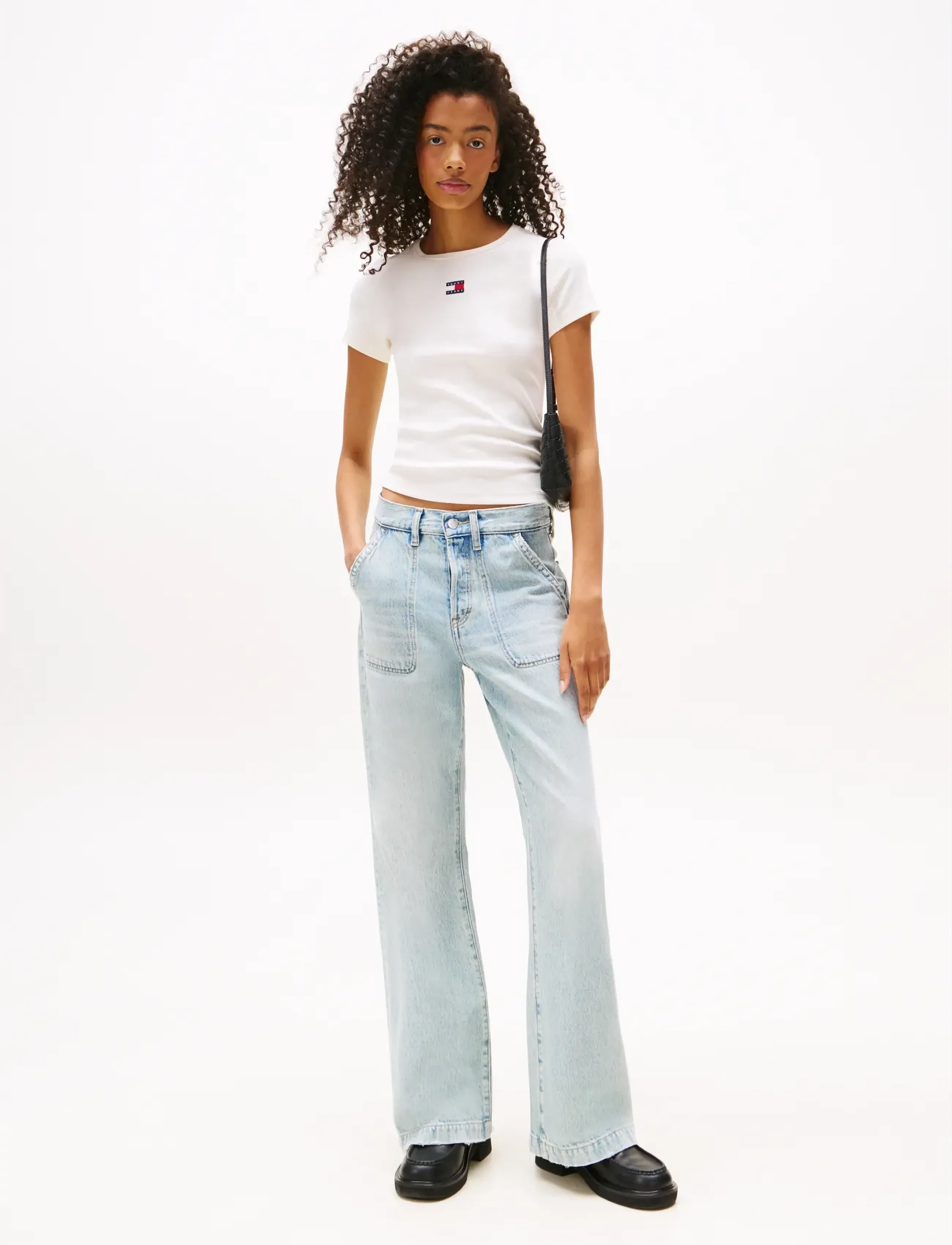 Tommy Jeans - TJW SLIM BADGE RIB TEE - t-shirts - ancient white - 2