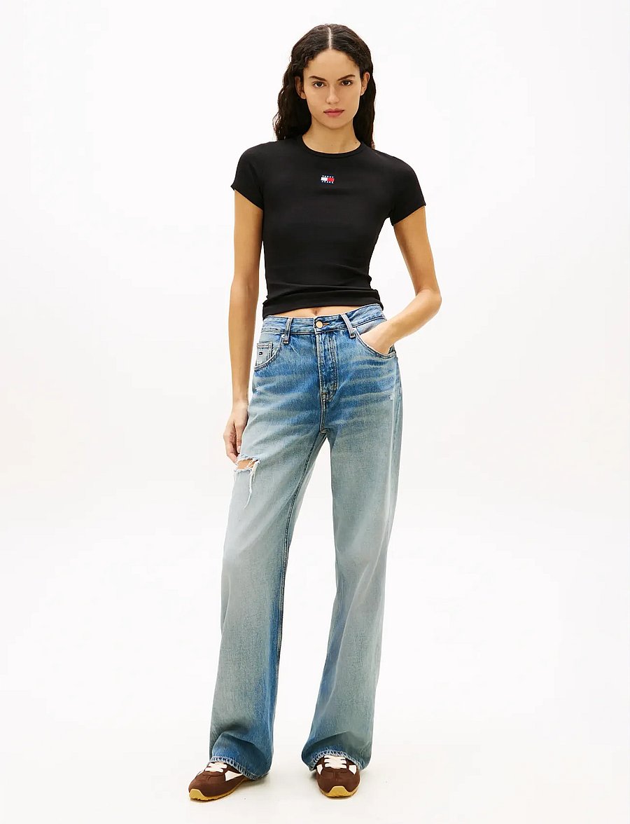 Tommy Jeans - TJW SLIM BADGE RIB TEE - t-shirts - black - 4