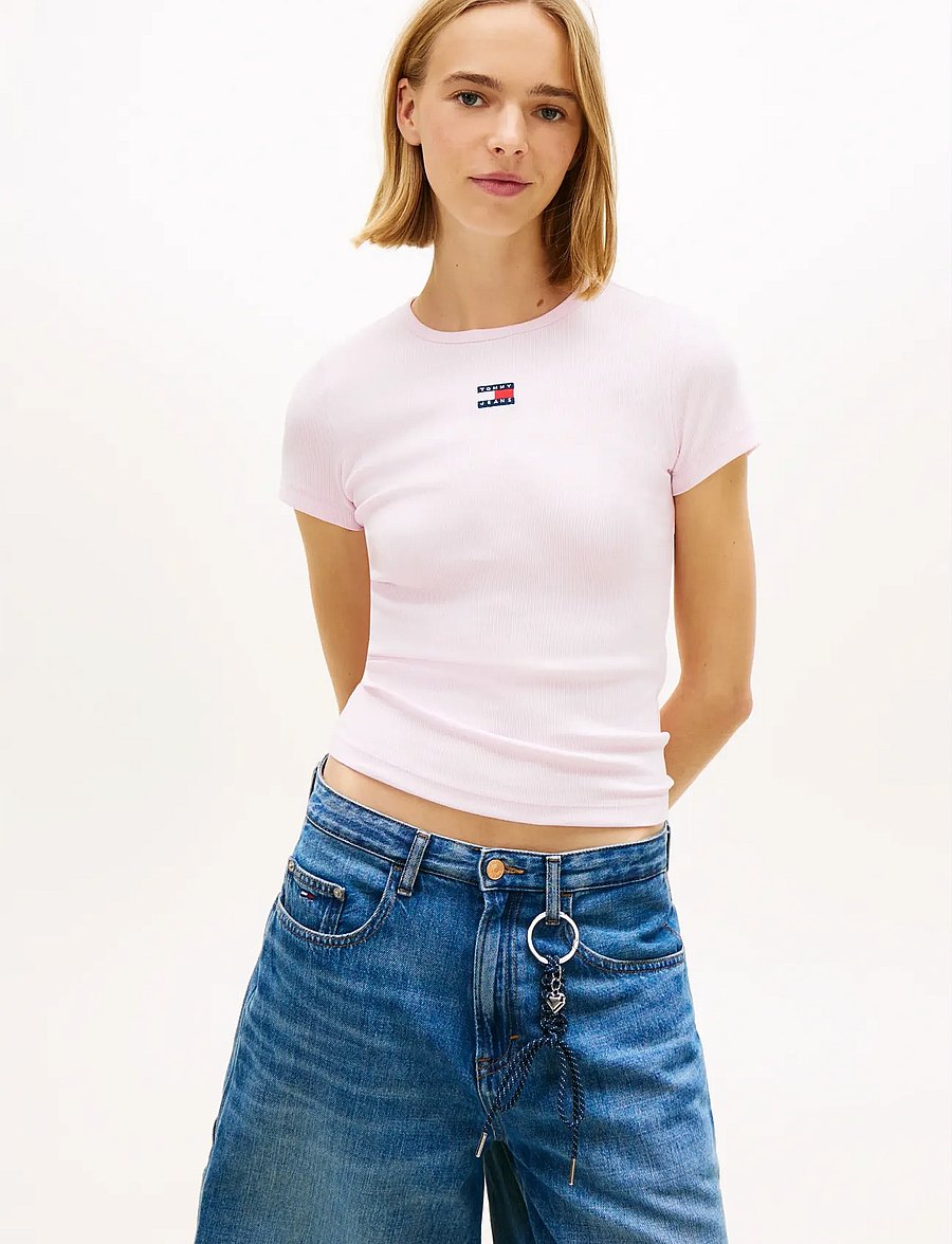 Tommy Jeans - TJW SLIM BADGE RIB TEE - t-shirts - pearly pink - 0