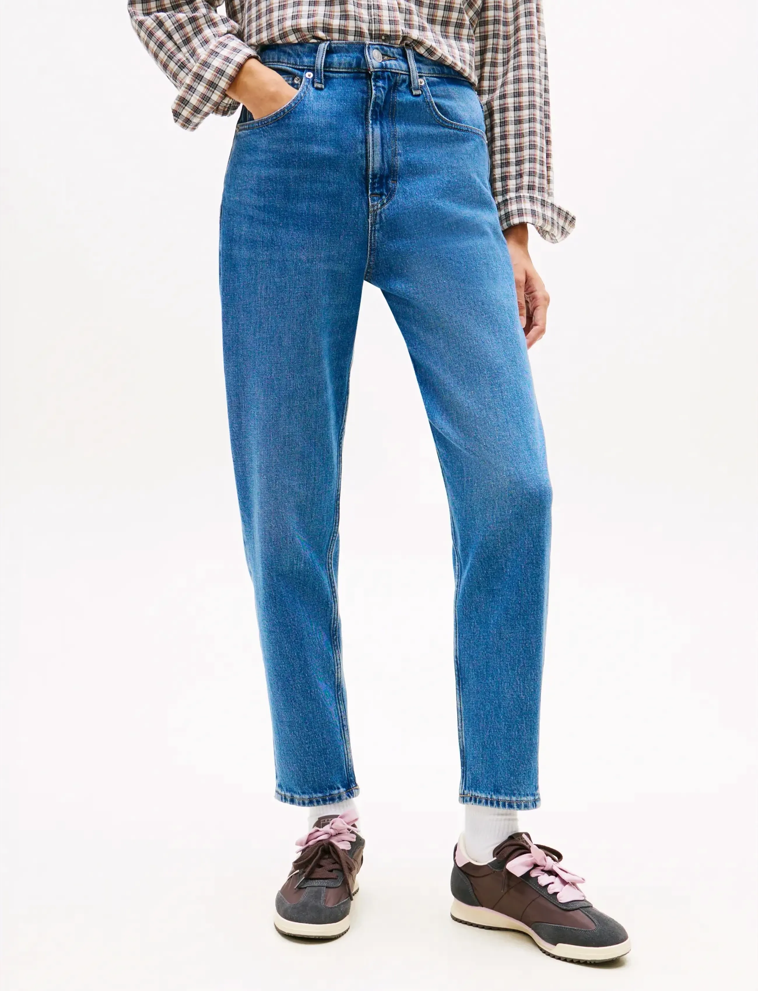 Tommy Jeans Mom Jean Uh Tpr Ch0130, 26 x 32, Blue, Jeans > Mor-Jeans, Dame