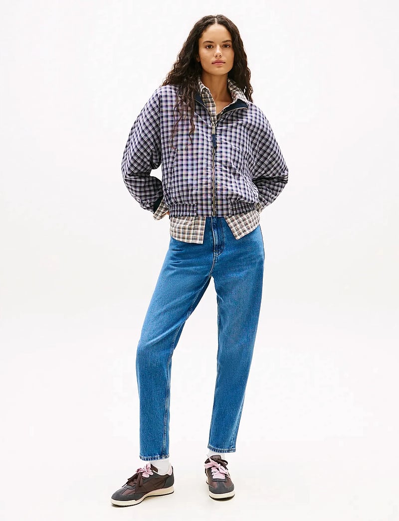 Tommy Jeans - MOM JEAN UH TPR CH0130 - tavalised teksad - denim medium - 4