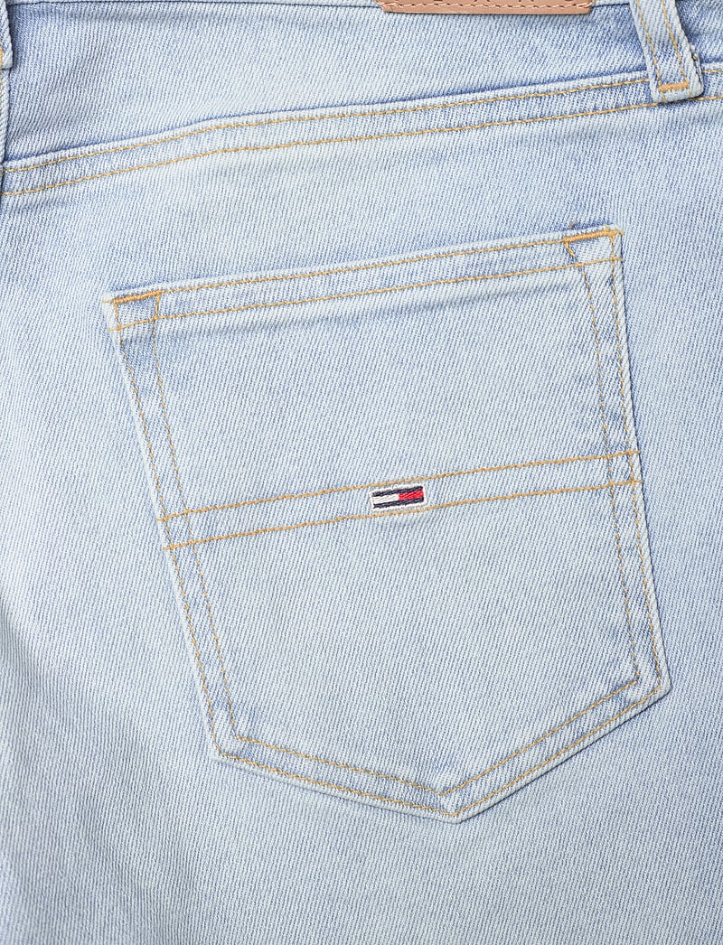 Tommy Jeans - SYLVIA HGH FLR CH7213 - flared jeans - denim light - 4