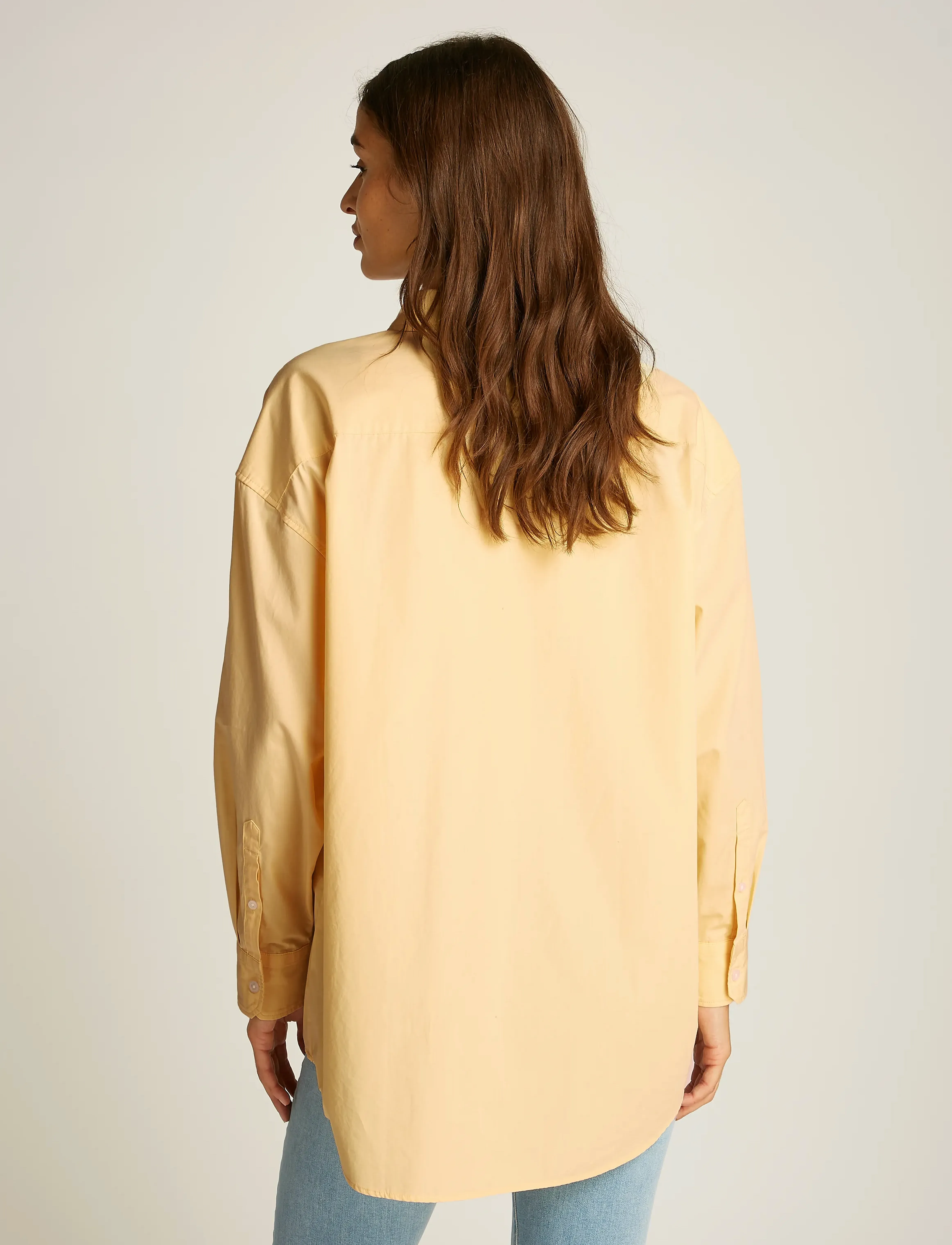 Tommy Jeans - TJW OVS BADGE  POPLIN SHIRT EXT - custard cream - 3