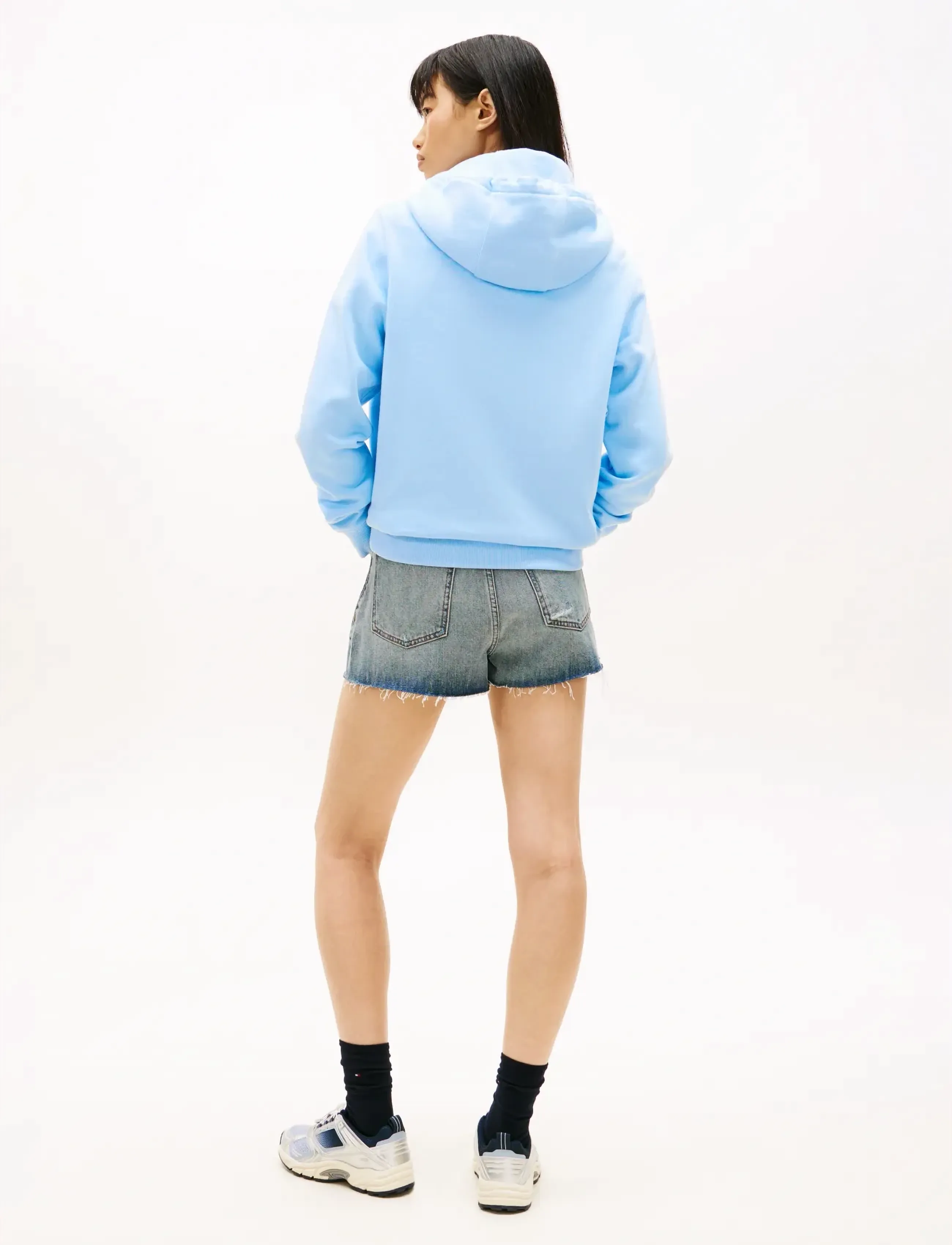 Tommy Jeans - TJW REG S FLAG HOODIE - bluzy z kapturem - light powdery blue - 2