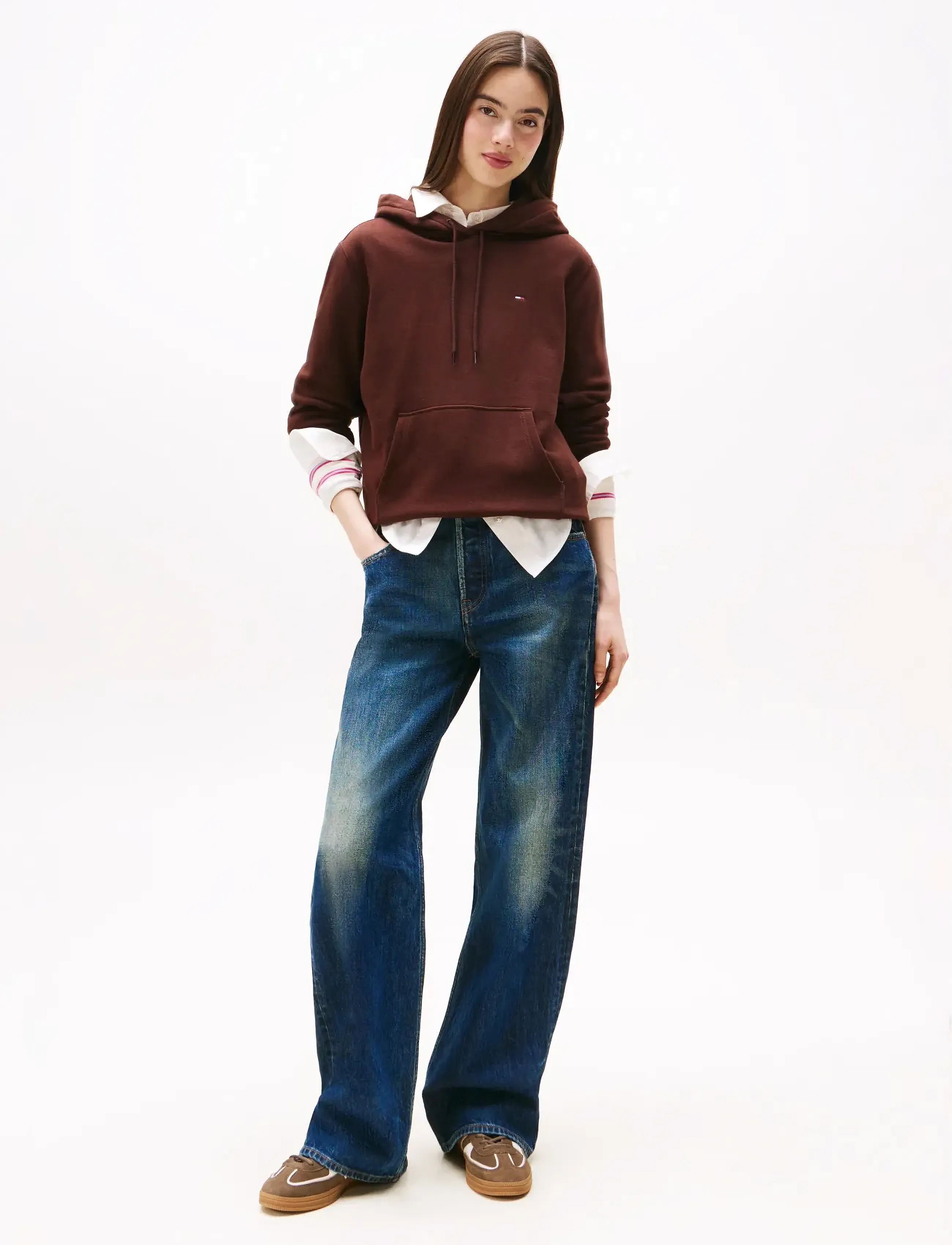 Tommy Jeans - TJW REG S FLAG HOODIE - hættetrøjer - rich brown - 2