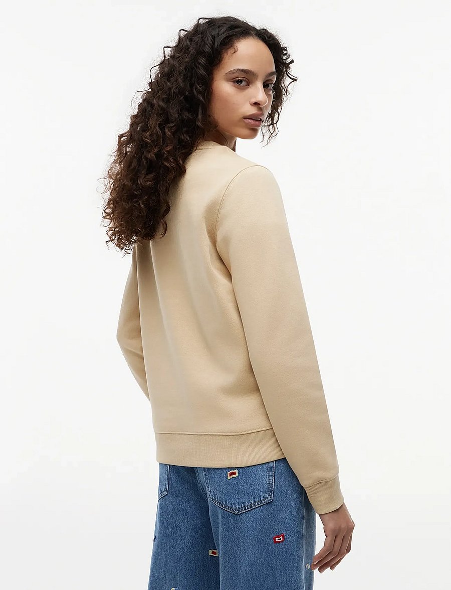 Tommy Jeans - TJW REG S FLAG CREW - igapäevane stiil - gentle gold - 2