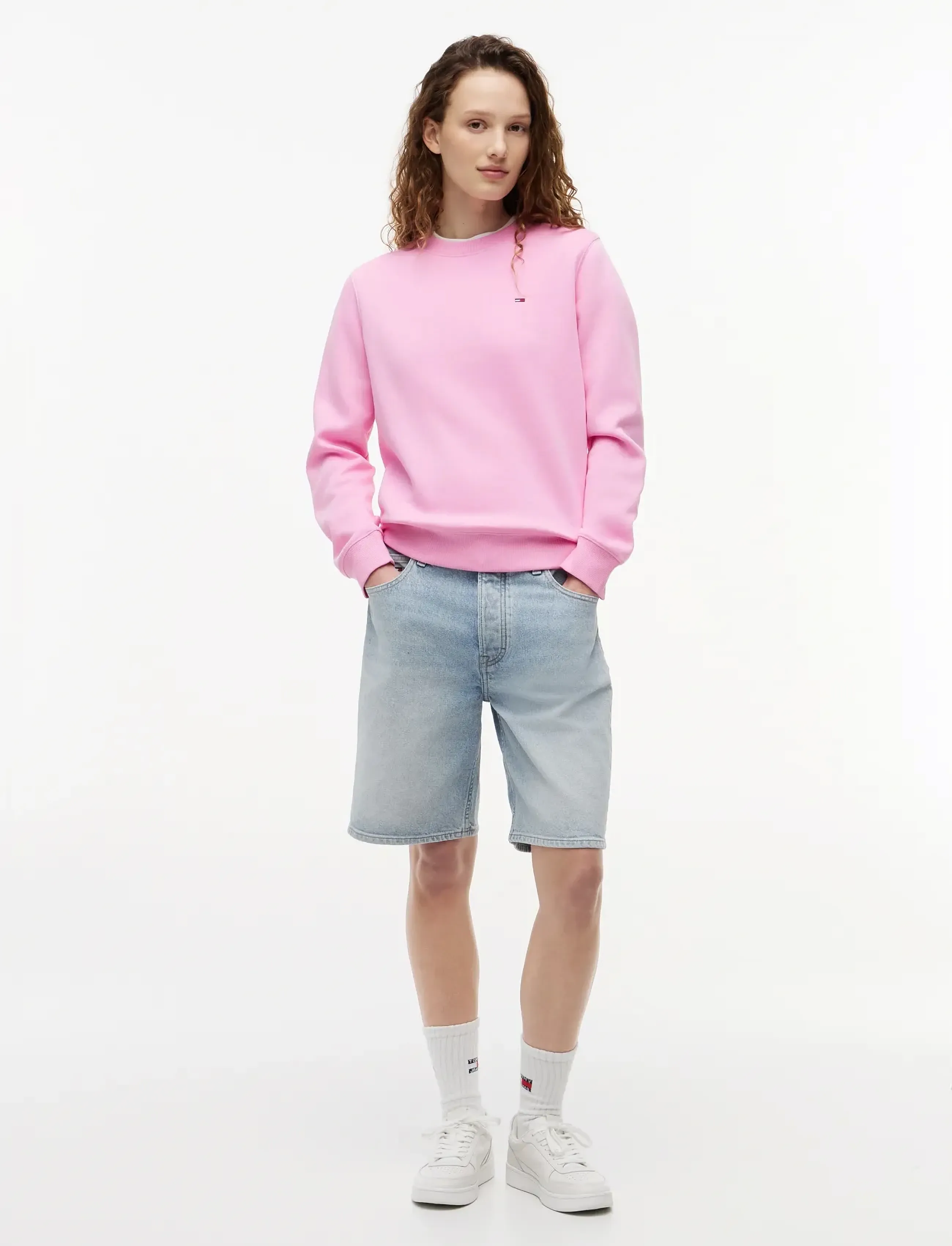 Tommy Jeans - TJW REG S FLAG CREW - sweatshirts - pink daisy - 4