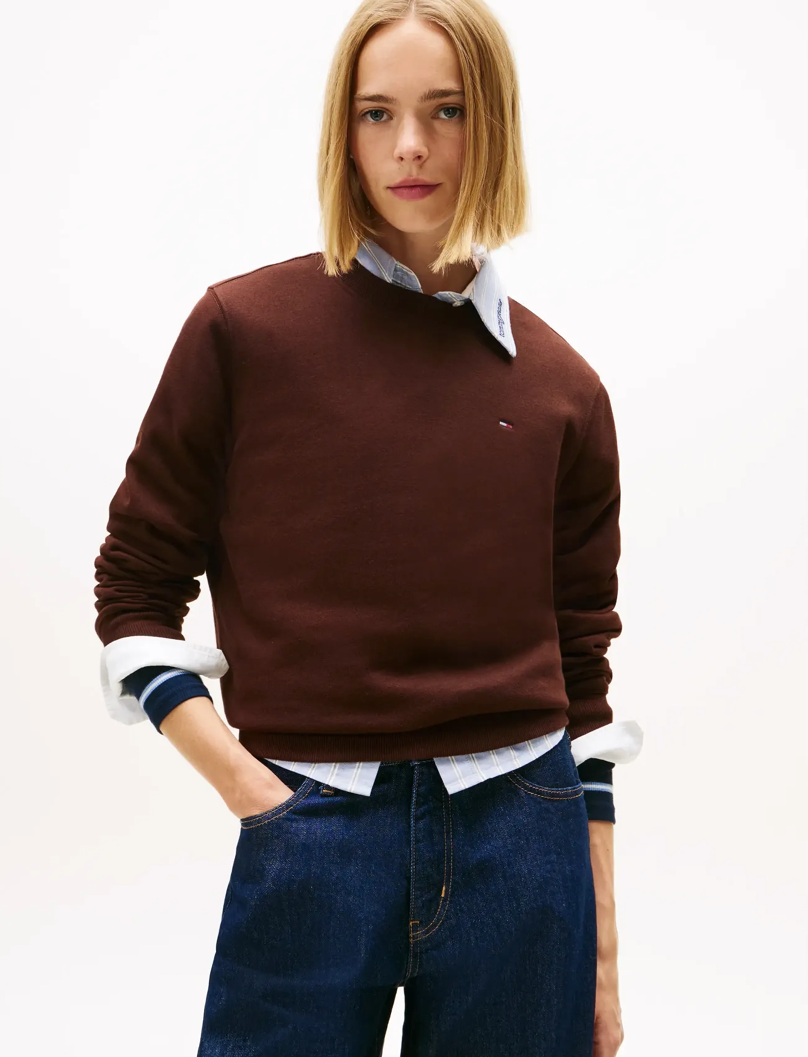 Tommy Jeans TJW REG S FLAG CREW - Kleidung - RICH BROWN / brown