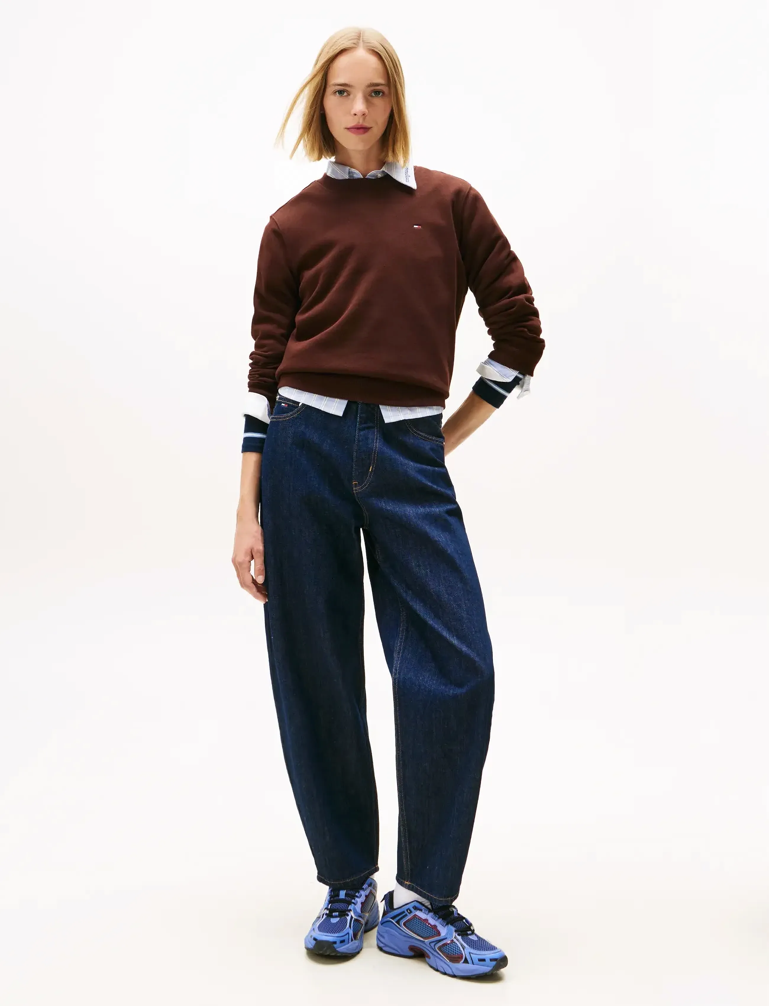 Tommy Jeans - TJW REG S FLAG CREW - alltags-style - rich brown - 2