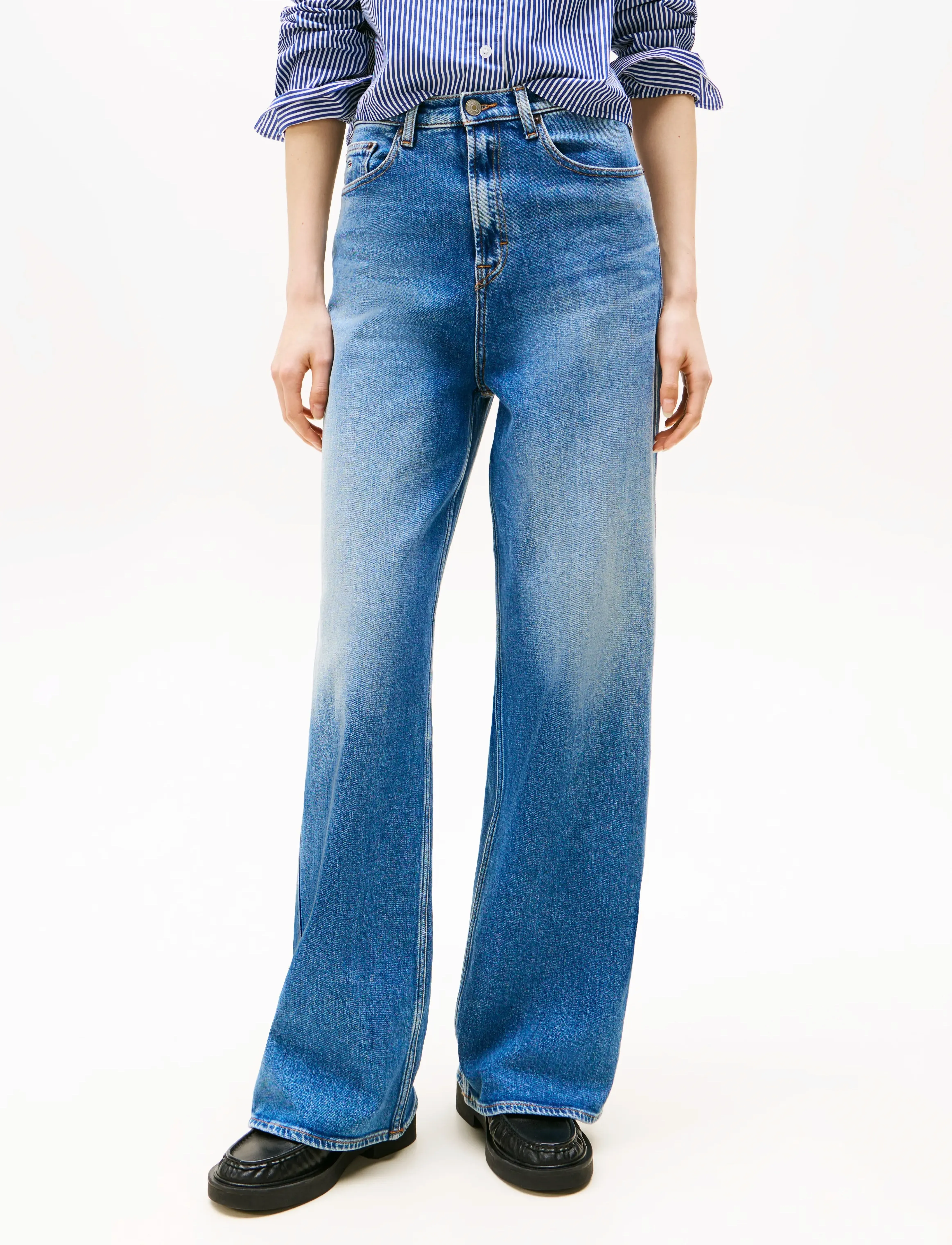 Tommy Jeans - CLAIRE HR WD BI0134 CO - flared jeans - denim medium - 5