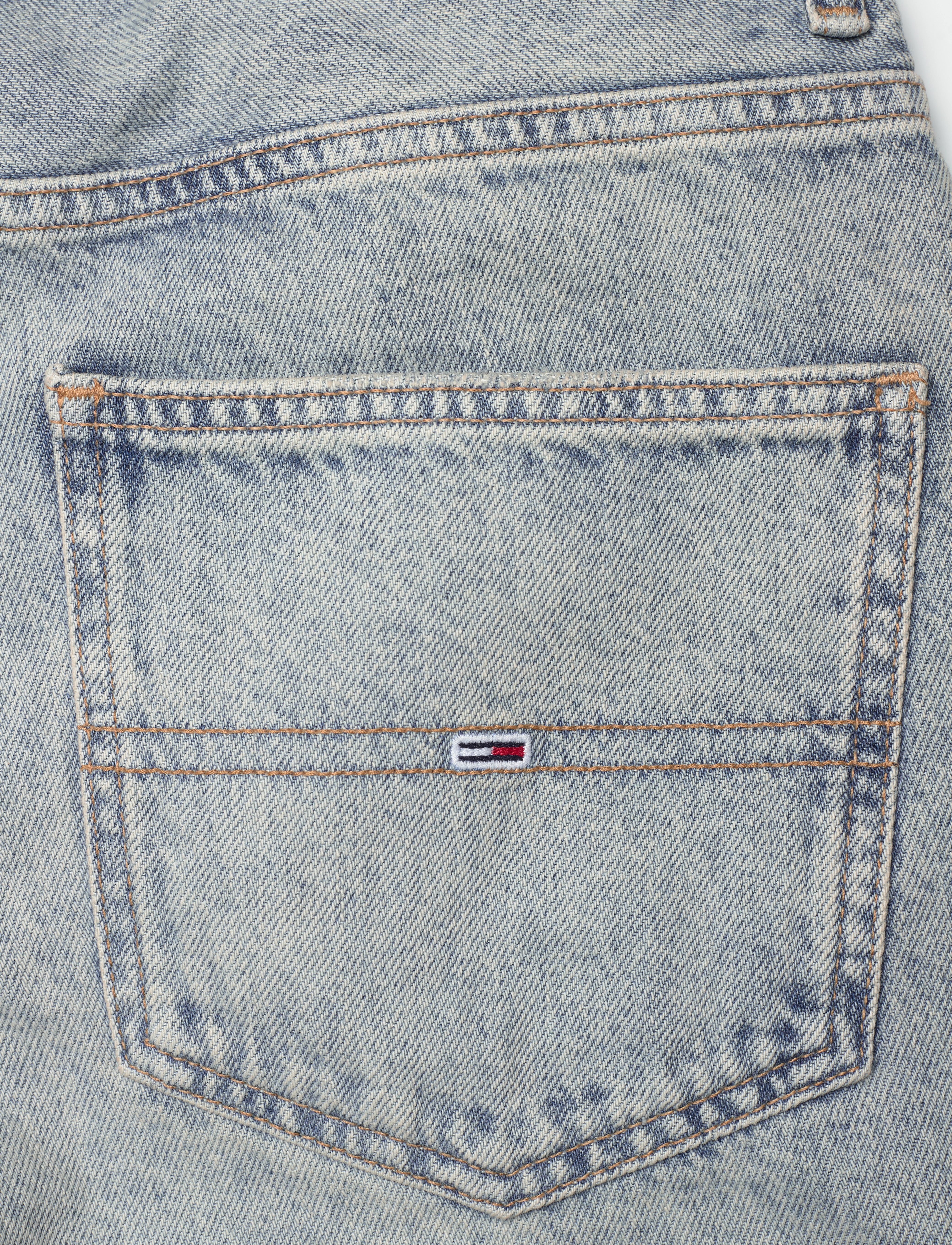 Tommy Jeans - MIA RLXD BERMUDA SHORT BI6012 - denim light - 4