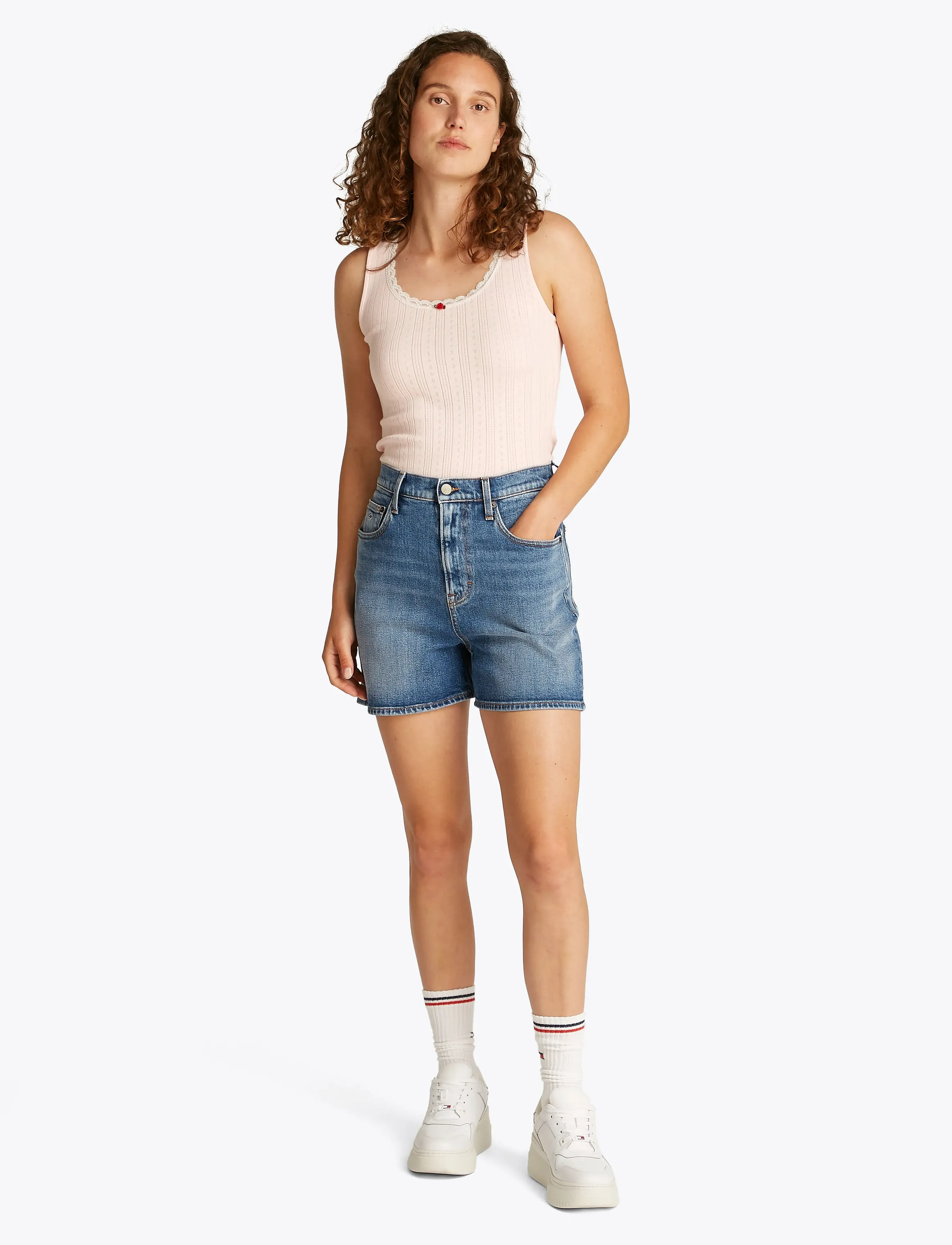 Tommy Jeans - MOM SHORT BI0134 - jeansshorts - denim medium - 4