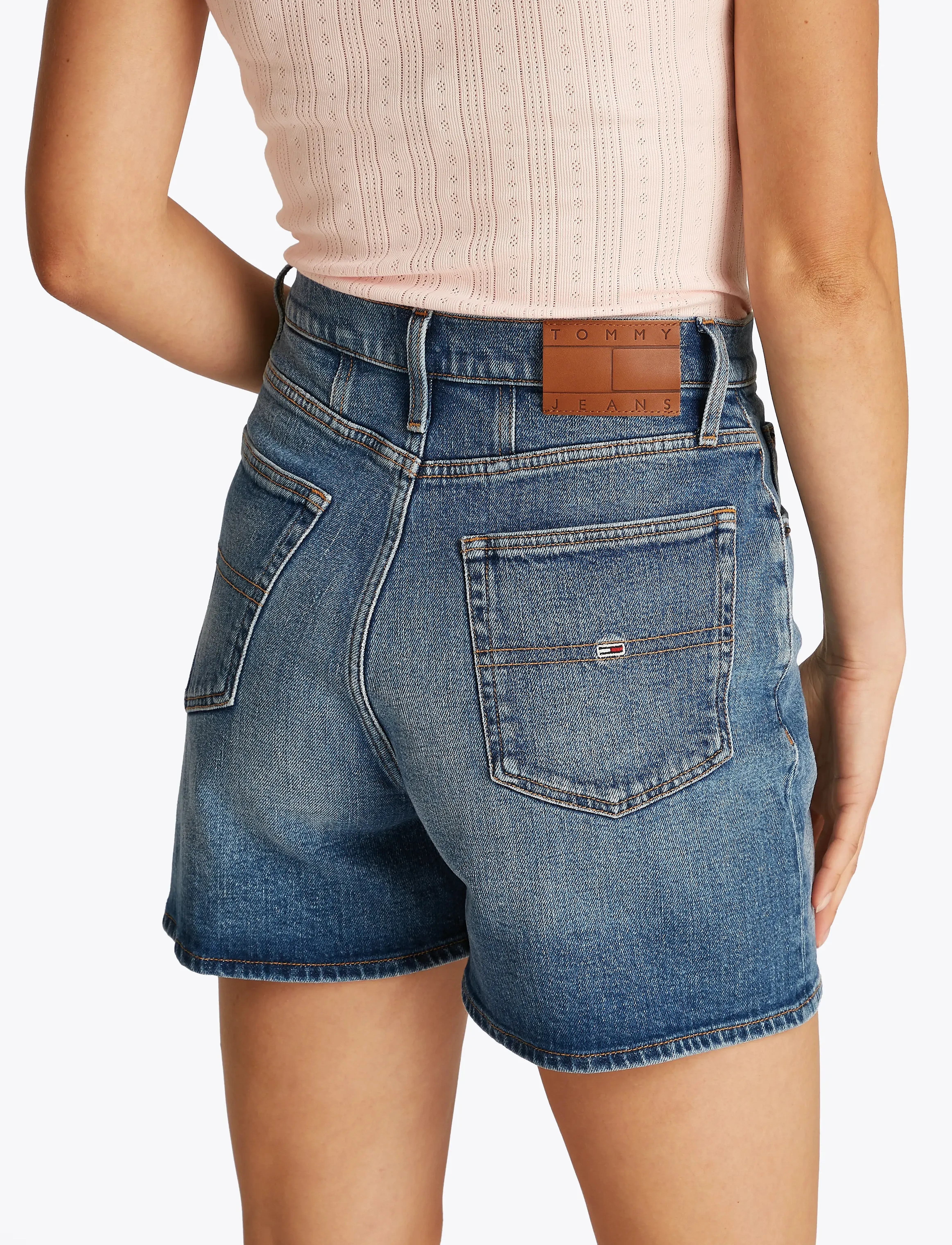 Tommy Jeans - MOM SHORT BI0134 - lühikesed teksapüksid - denim medium - 5
