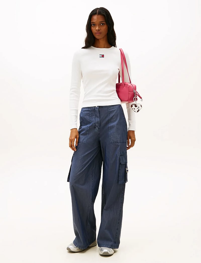 Tommy Jeans - TJW SLIM LS BADGE TEE EXT - långärmade toppar - ecru - 3