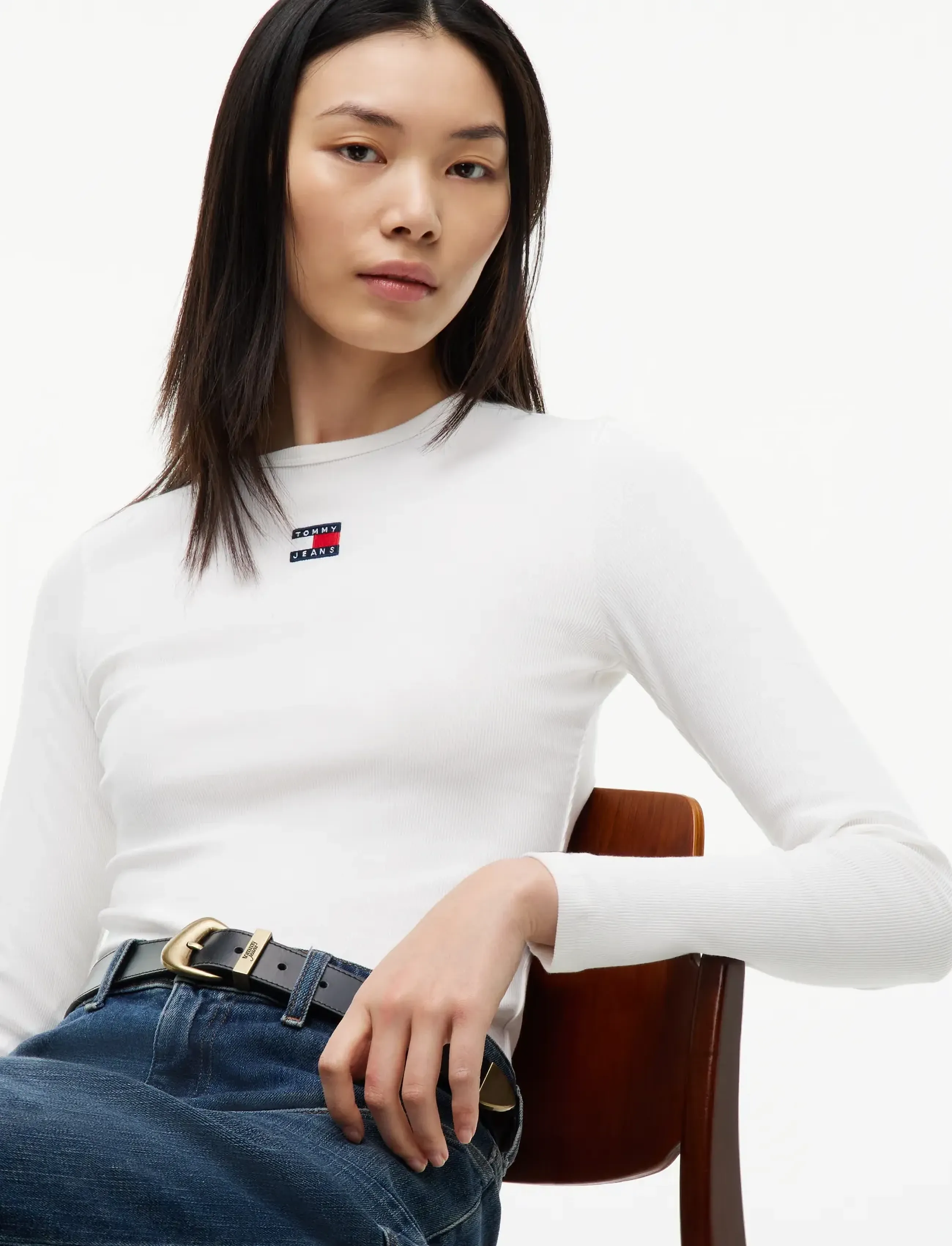Tommy Jeans - TJW SLIM LS BADGE TEE EXT - langärmlige tops - ecru - 4