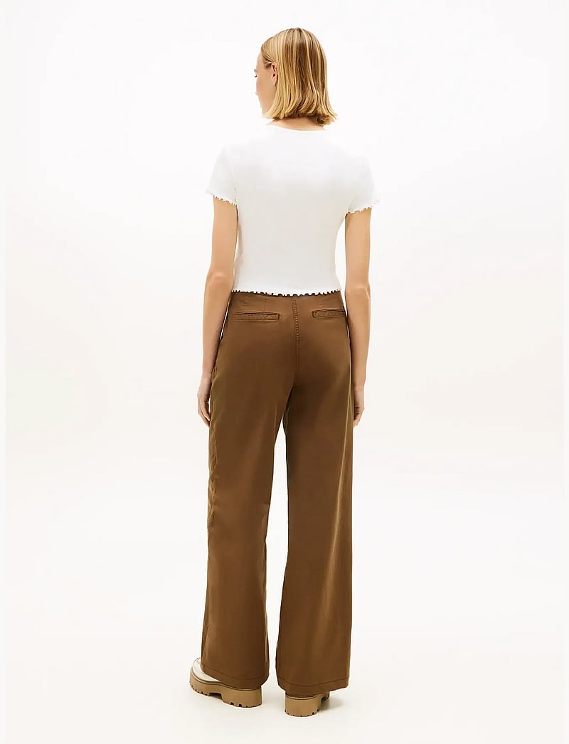 Tommy Jeans - TJW SS RIB TOP IM - crop tops - ecru - 2