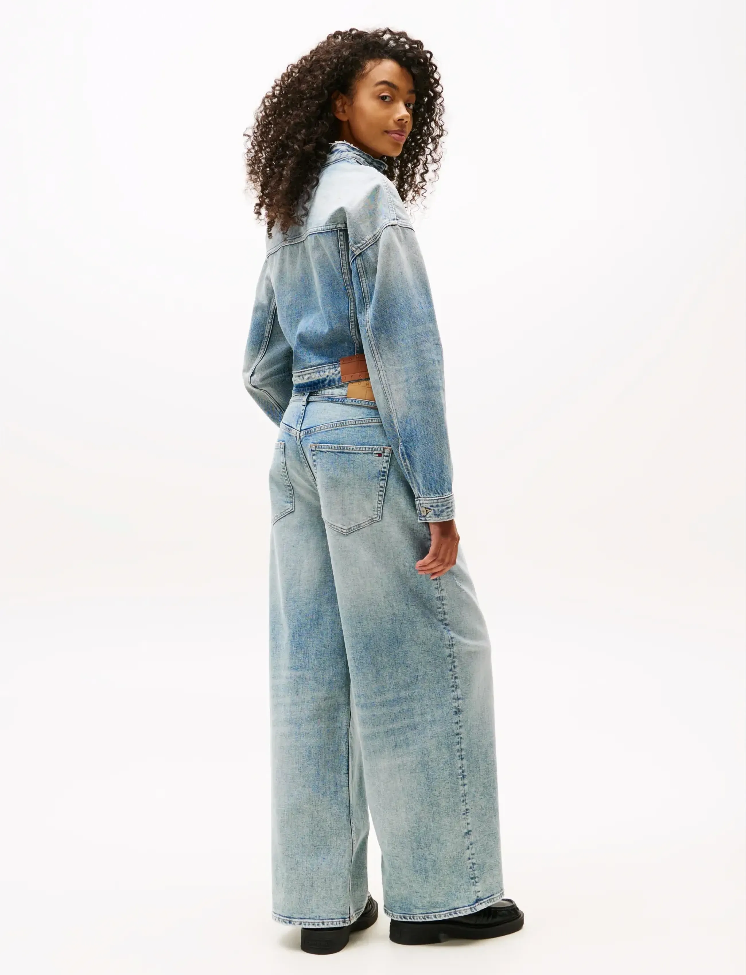 Tommy Jeans - CHARLIE MR LS WD BELT CBF CI6137 - brede jeans - denim mid light blue - 4
