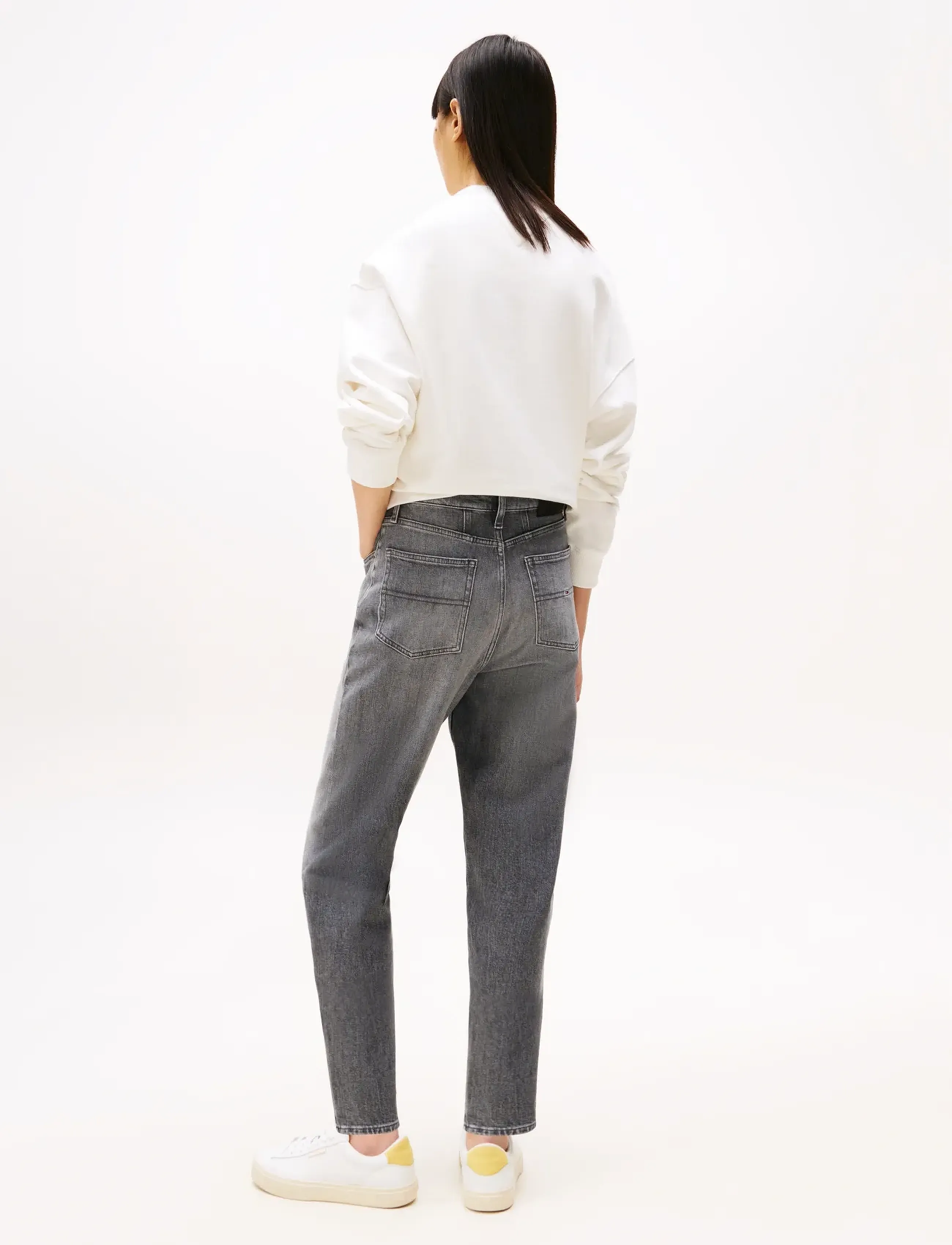 Tommy Jeans - MOM JEAN UH TPR BI0177 CO - mom jeans - denim grey - 4