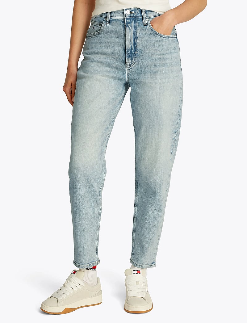 Tommy Jeans - MOM JEAN UH TPR BI5115 - regular jeans - denim ultra light - 0