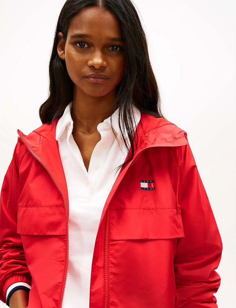 Tommy Jeans - TJW ESSENTIAL WINDBREAKER EXT - spring jackets - red alert - 4