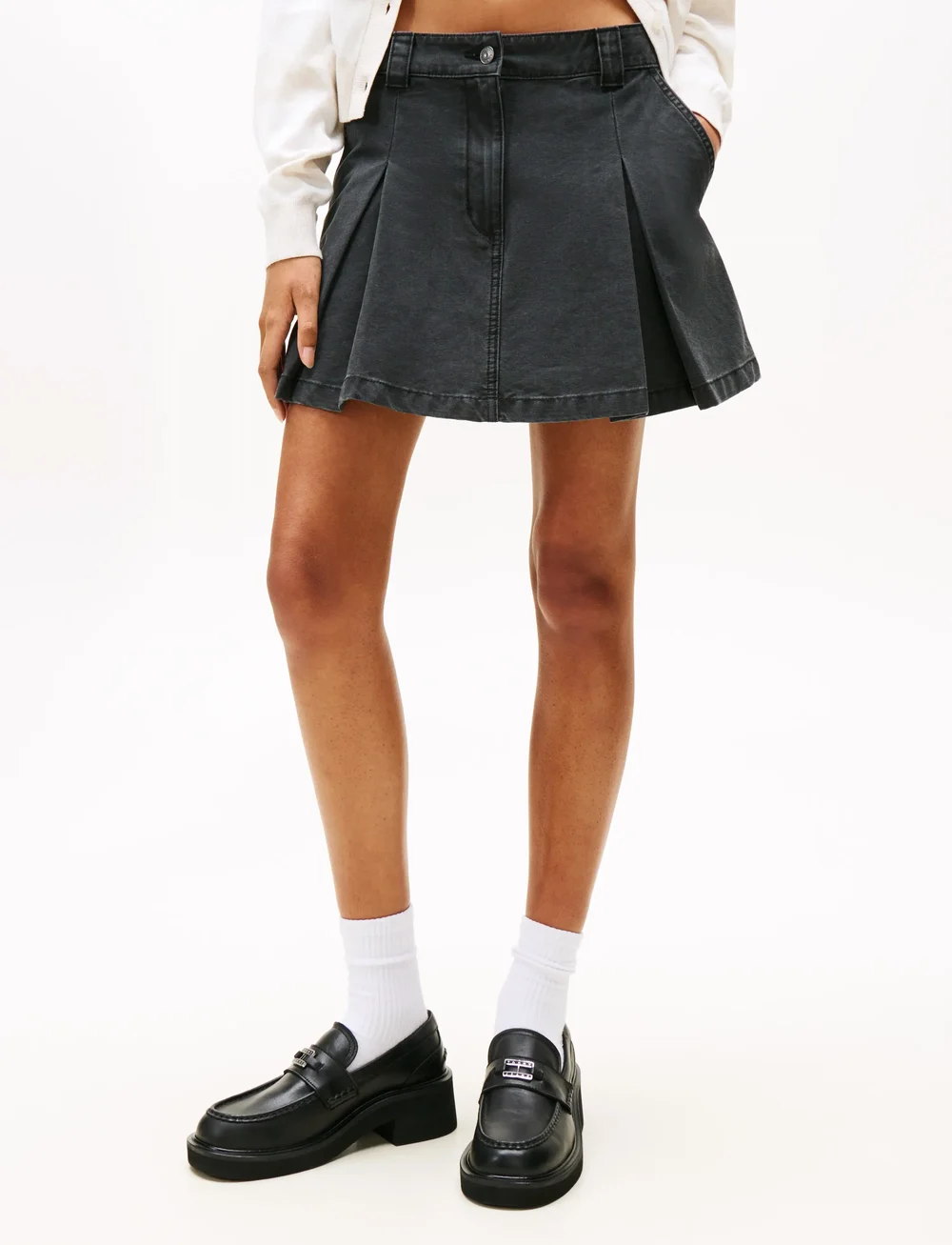 Tommy Jeans - TJW CANVAS MINI PLEATED SKIRT - džinsiniai sijonai - black - 0
