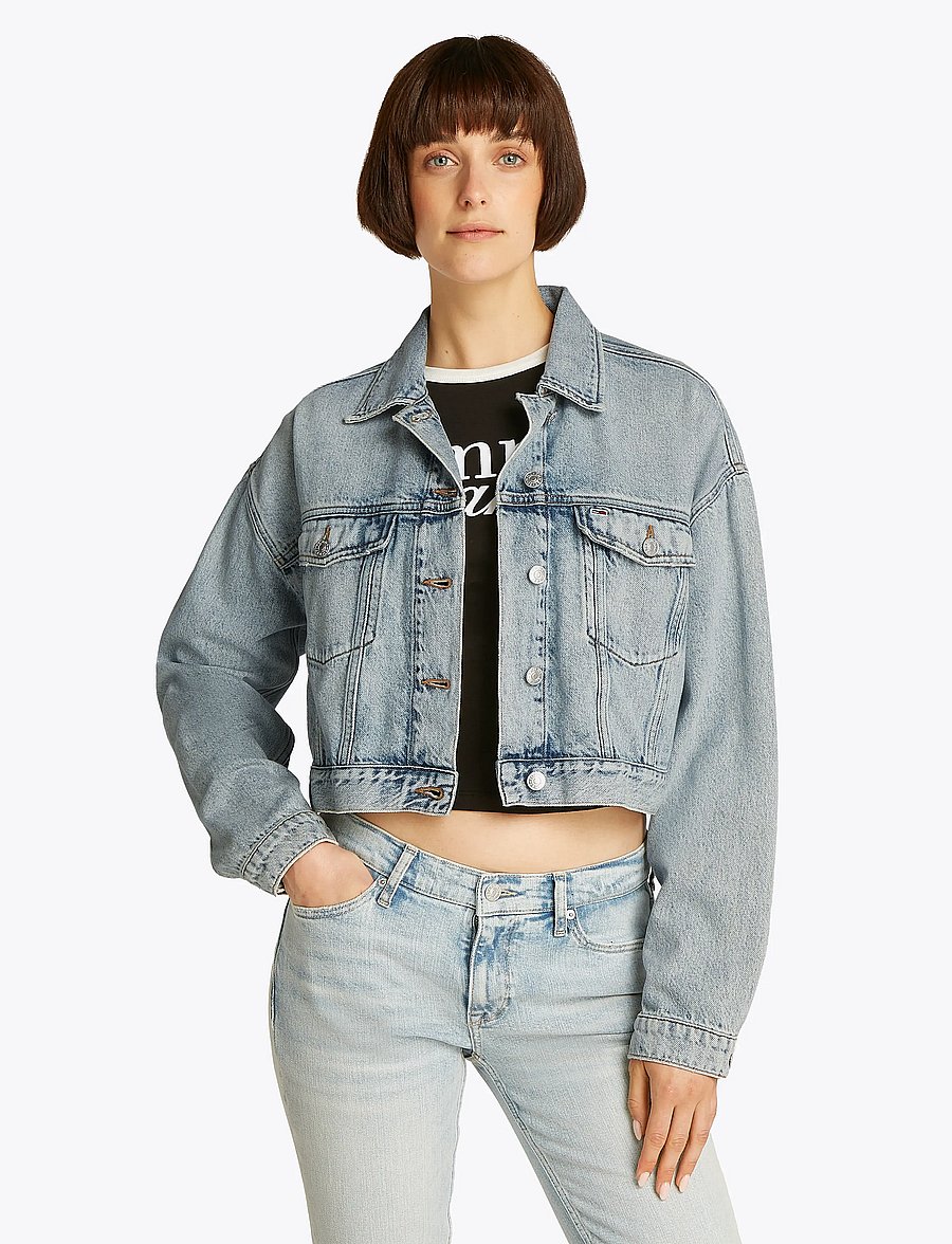 Tommy Jeans - OVSZ CROP TRUCKER JACKET BI6012 - frühlingsjacken - denim light - 0