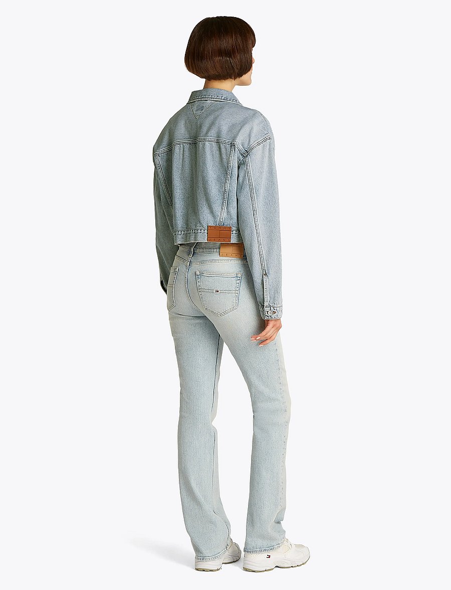 Tommy Jeans - OVSZ CROP TRUCKER JACKET BI6012 - frühlingsjacken - denim light - 3
