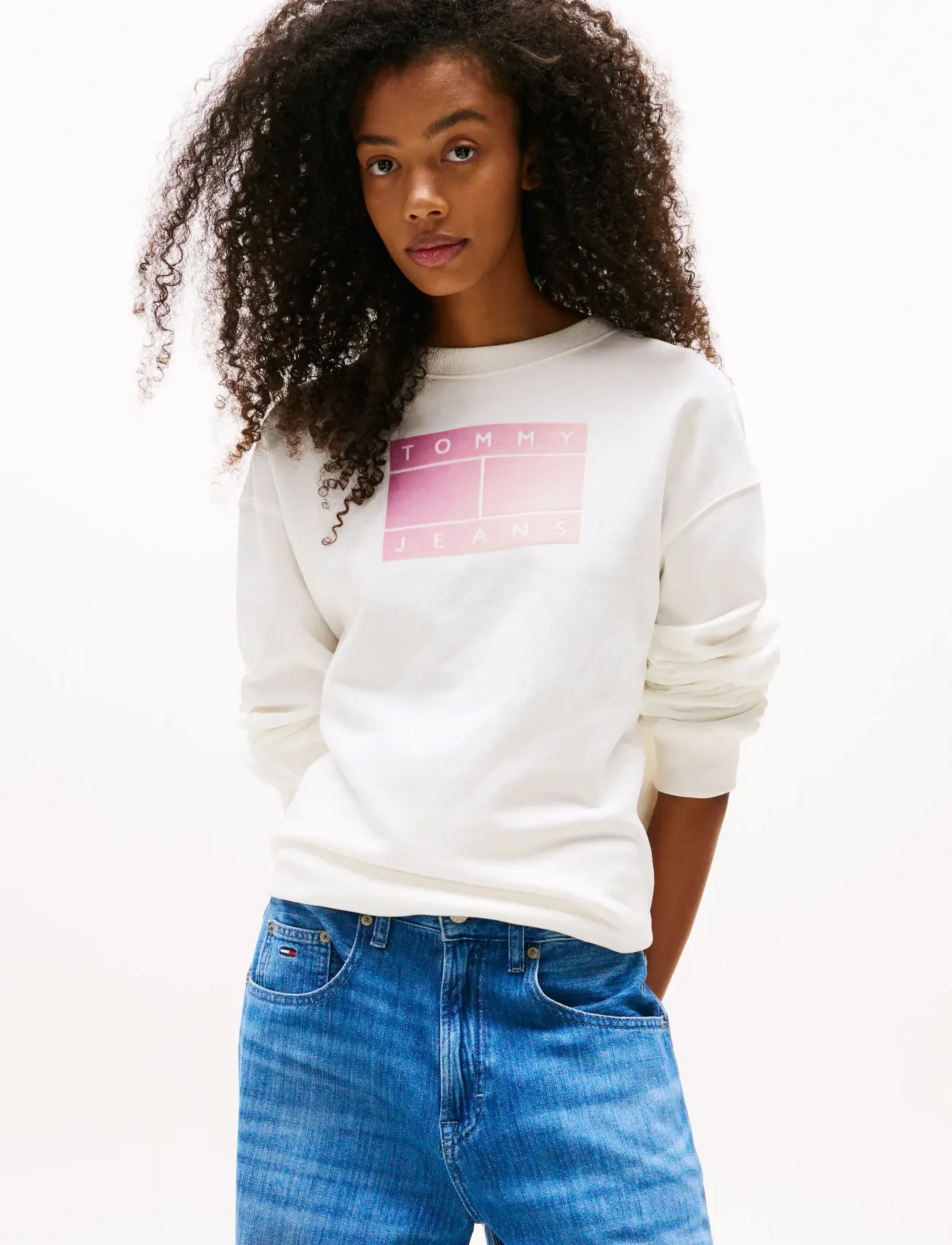 Tommy Jeans Tjw Rlx Gradient Flag Crew, M, Sweatshirts & Hoodies, Weiß - Sweatshirts, Frauen