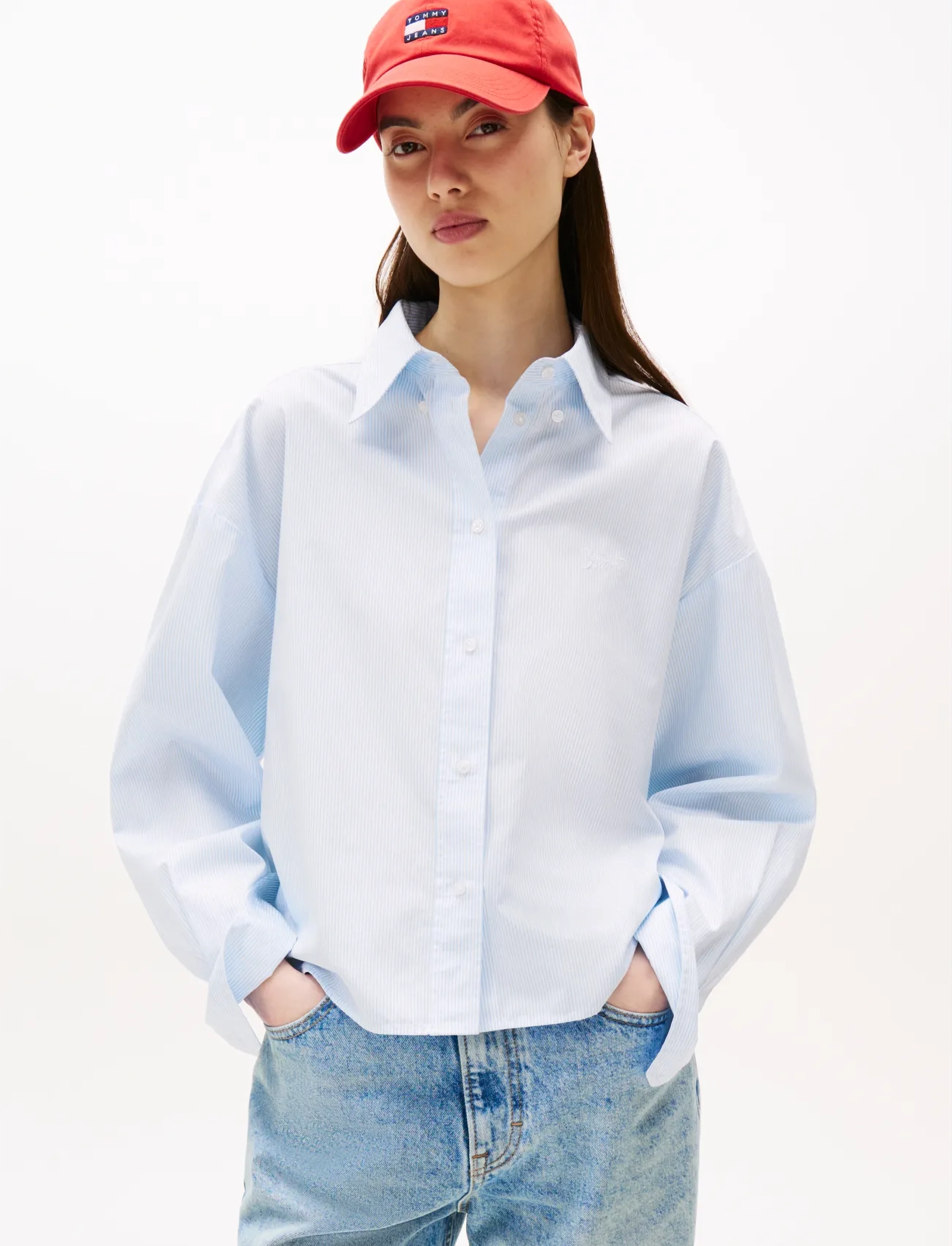 Tommy Jeans TJW REG CROP STRIPE POPLIN SHIRT - Blusar & Skjortor - LIGHT POWDERY BLUE   STRIPE / blue