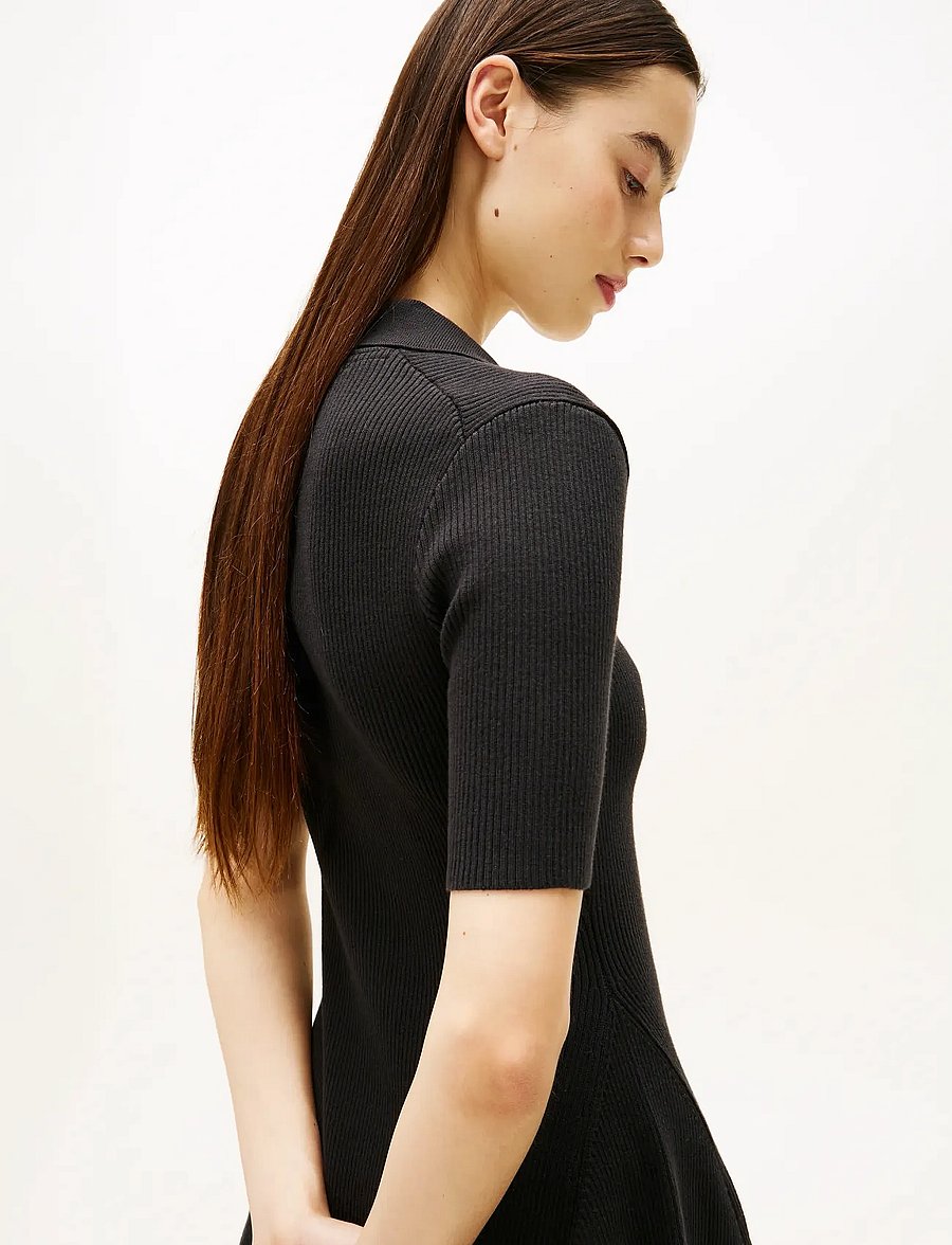 Tommy Jeans - TJW F&F SWEATER POLO MINI DRESS - t-särkkleidid - black - 4