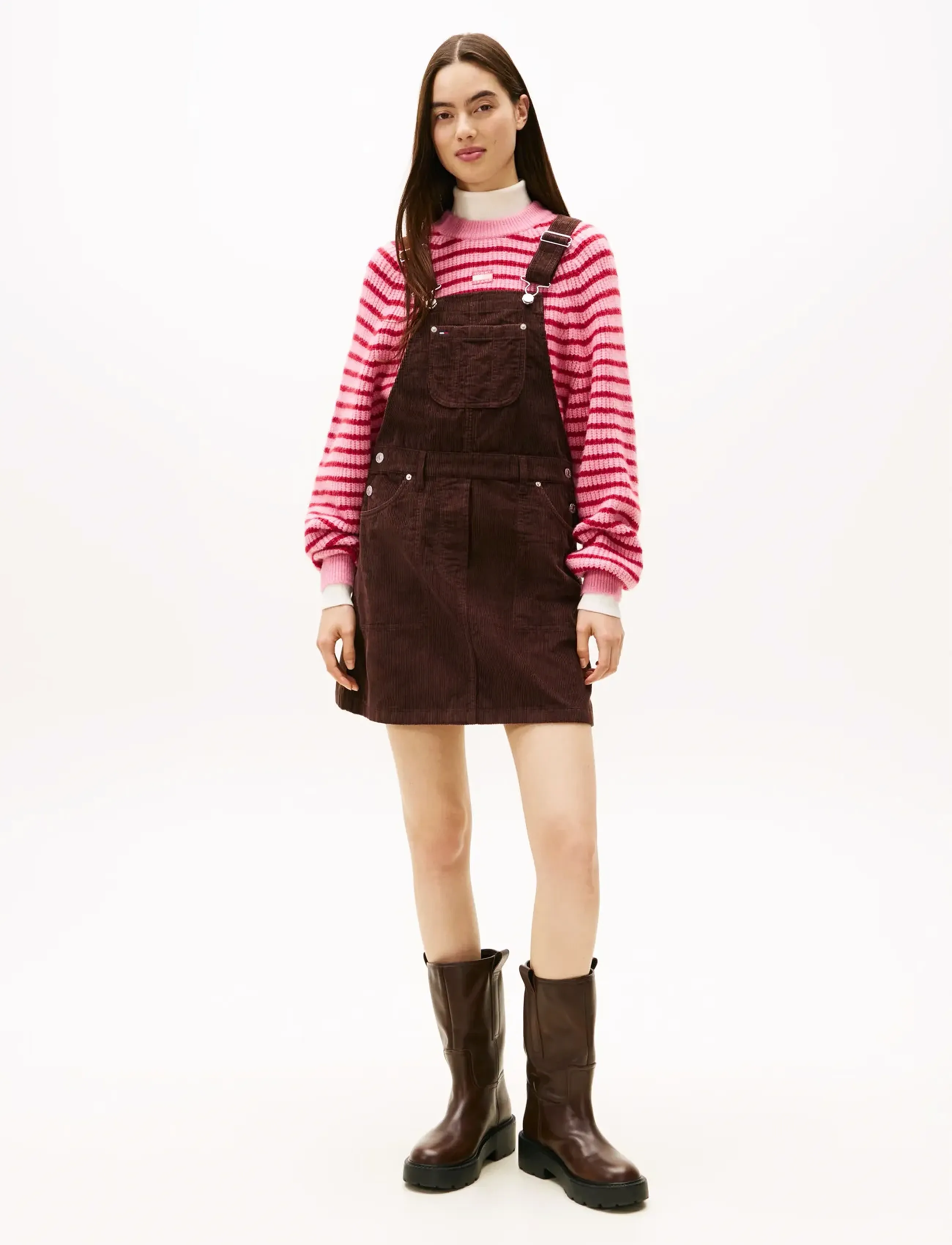 Tommy Jeans TJW SCRIPT CORD DUNGAREES DRESS - Kampagne - RICH BROWN / brown