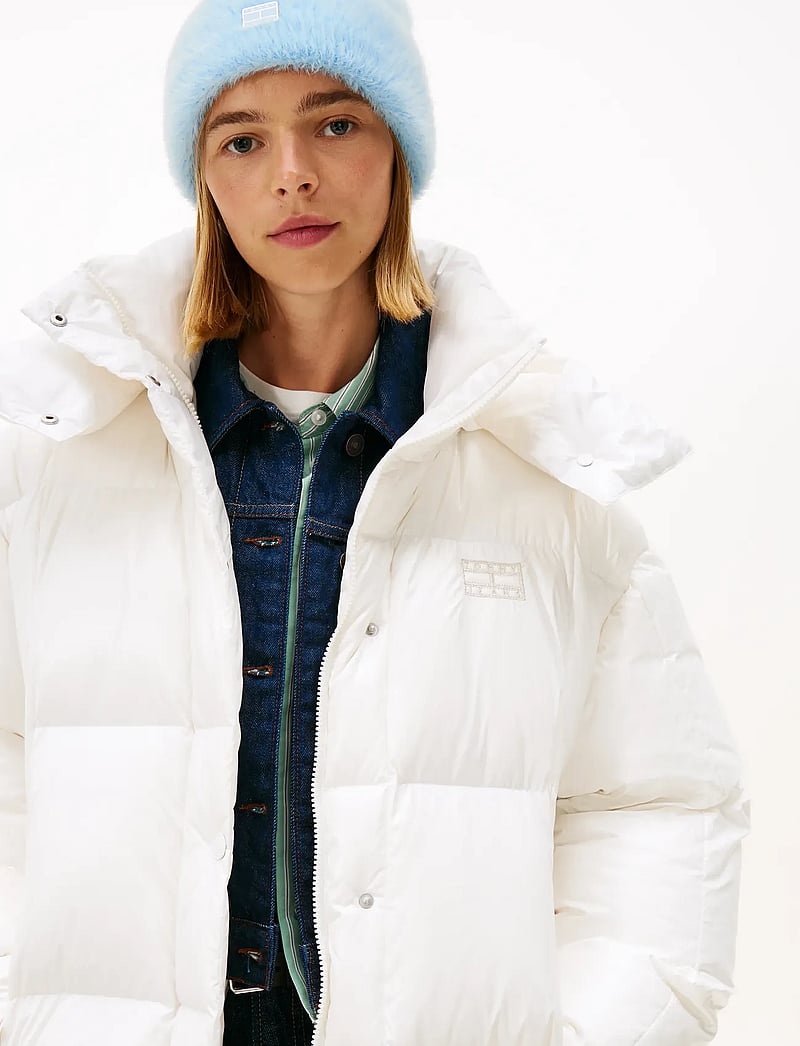 Tommy Jeans - TJW ALASKA GRID SHNY OVS DWN PFR - dunkappor - ancient white - 2